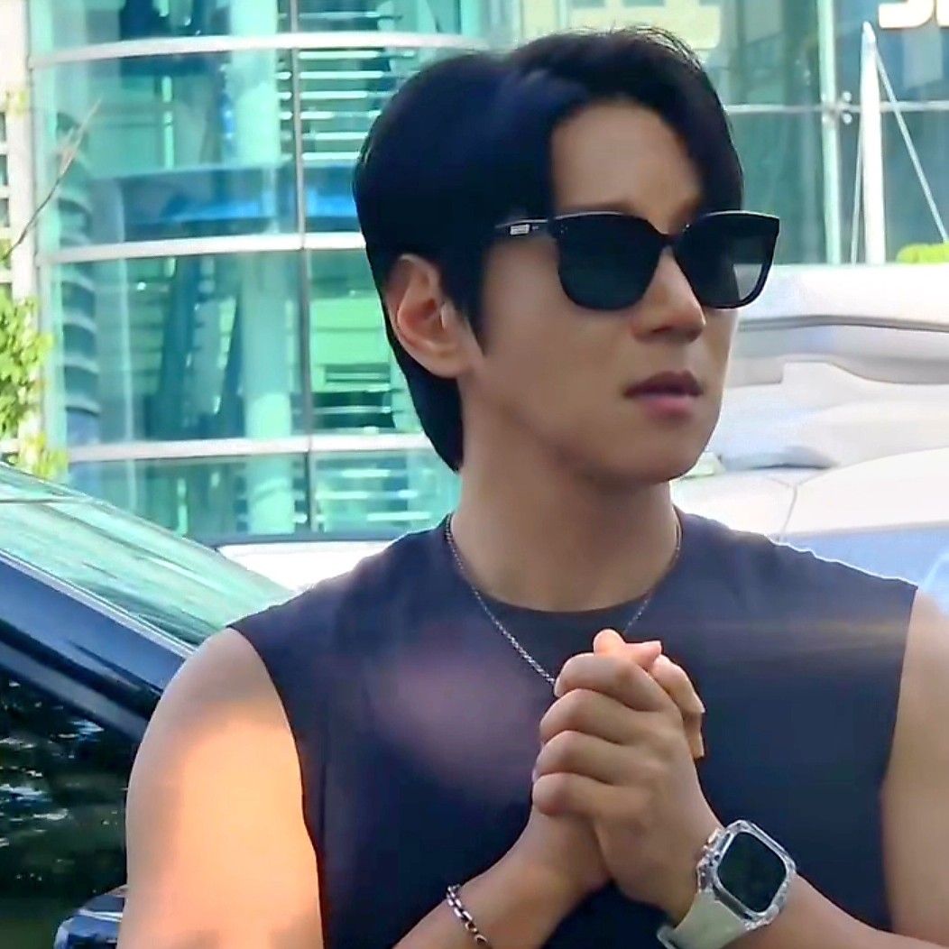 Behind-the-scenes cut of Hwang Chiyeol