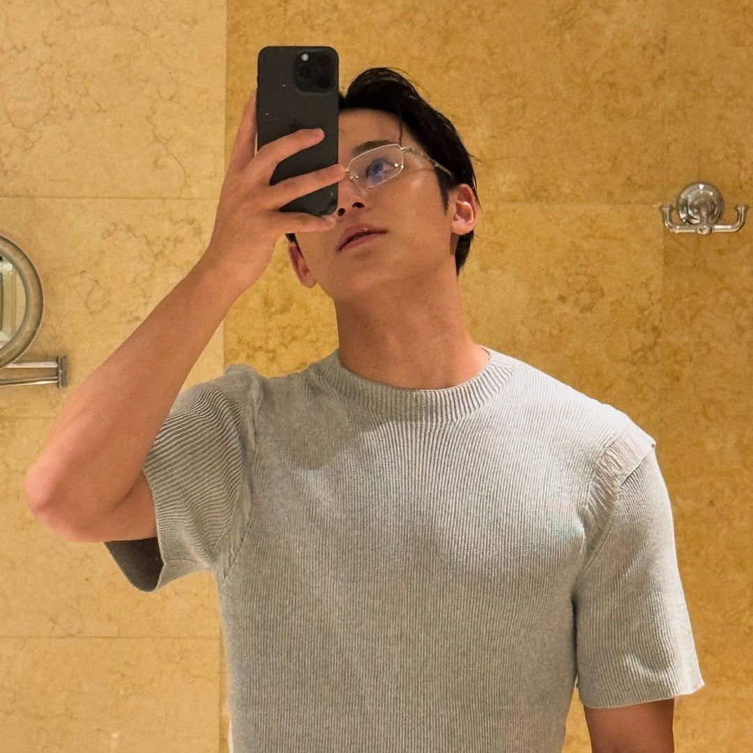 Latest photo of Mingyu (SEVENTEEN)