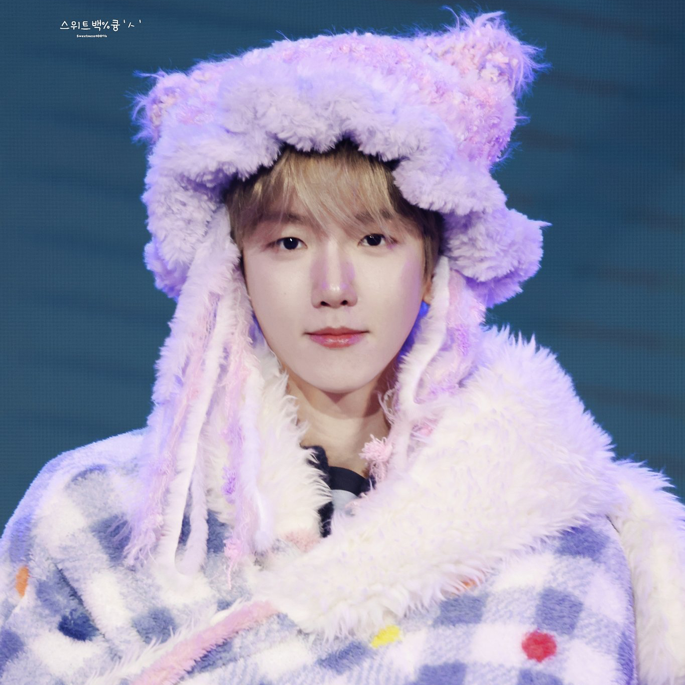 백현 (EXO)의 비하인드 컷