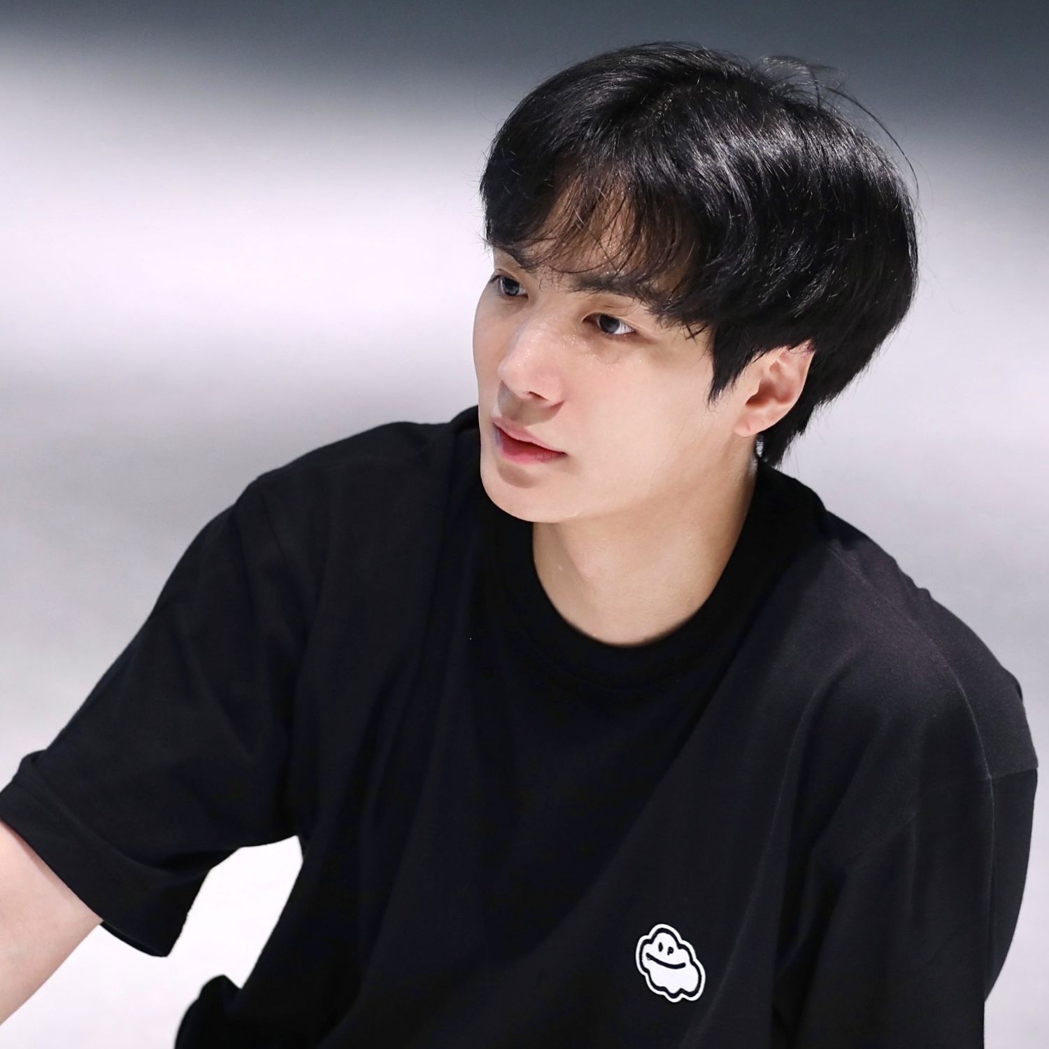 A moment captured by Kim Jonghyeon's fan