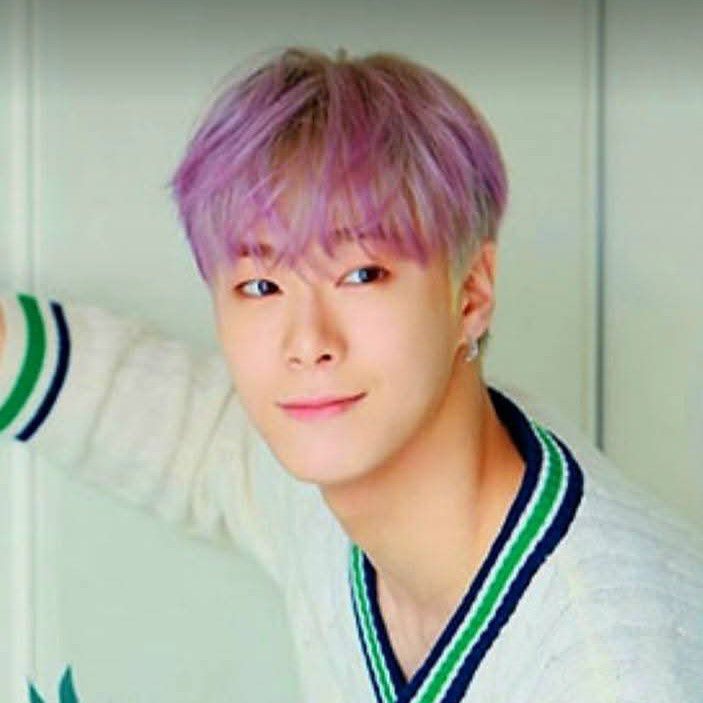 Latest photo of Moonbin (ASTRO)