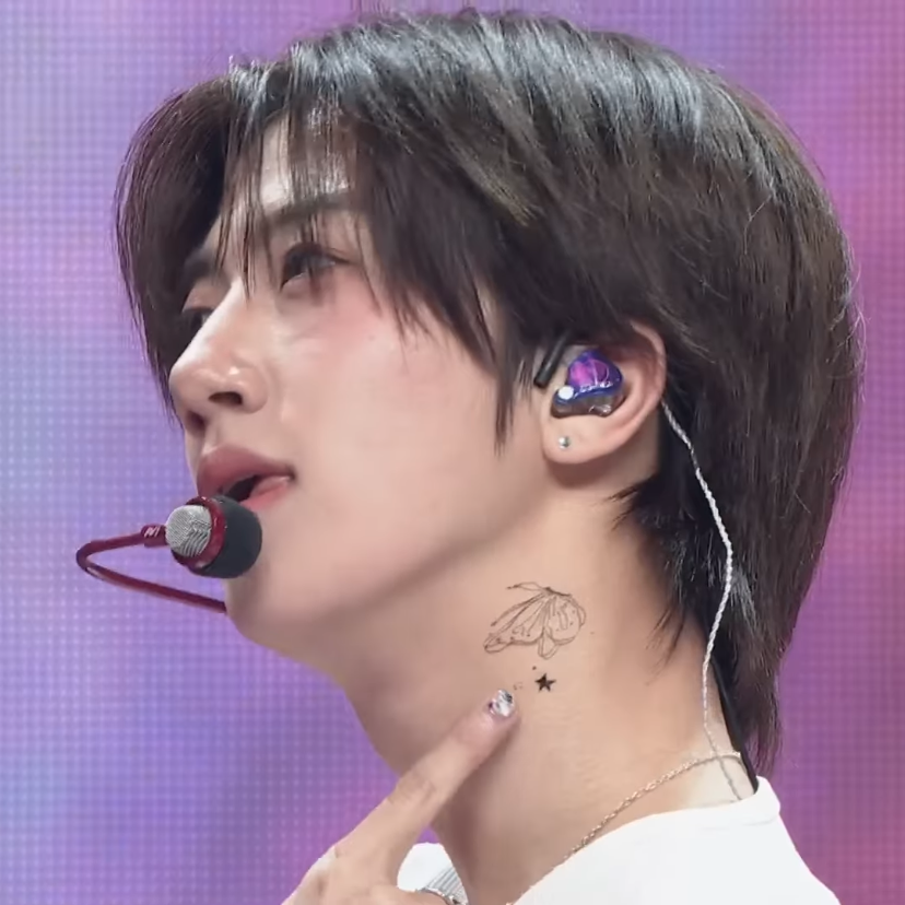 Behind-the-scenes cut of Wonjin (CRAVITY)