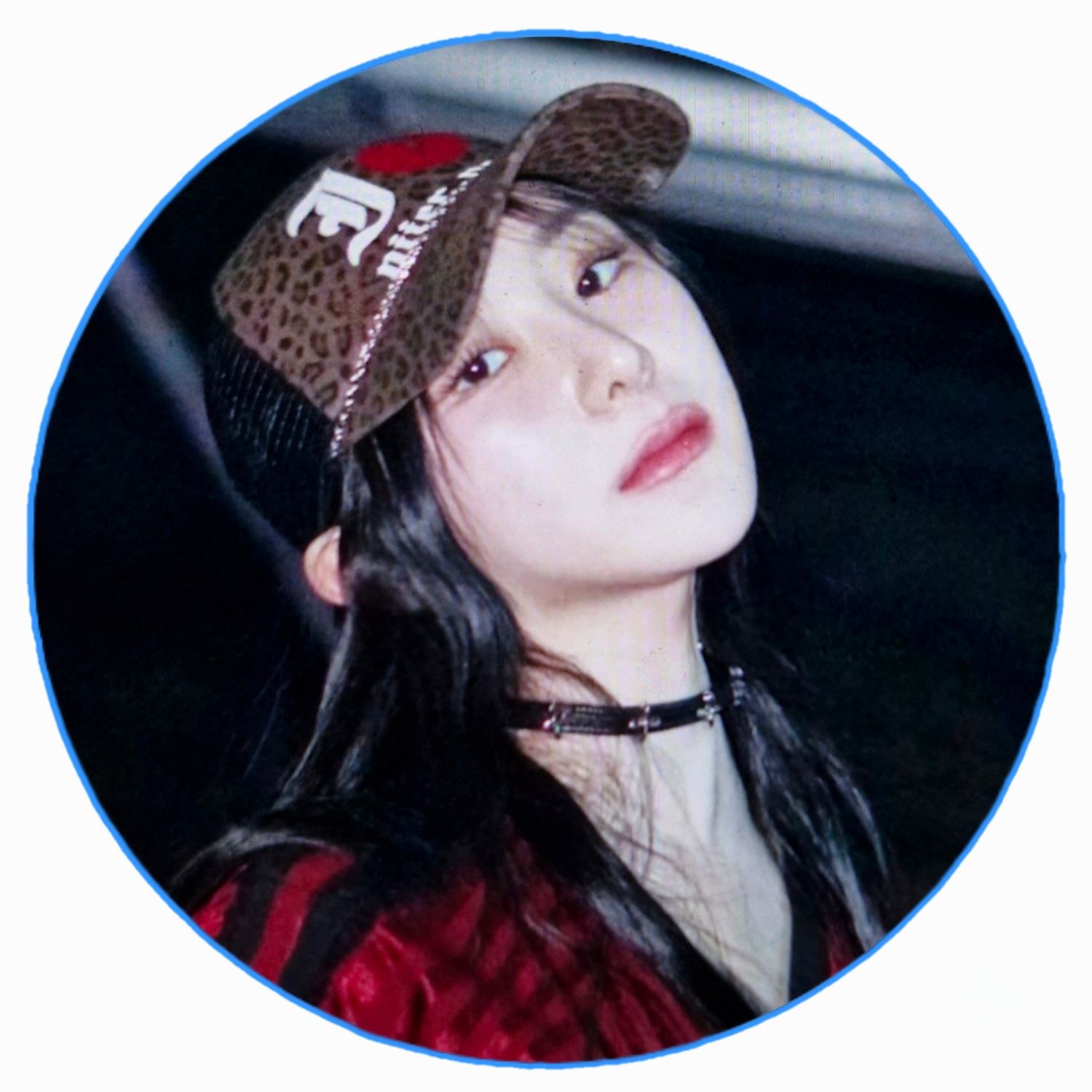 Behind-the-scenes cut of Lee Chaeyeon