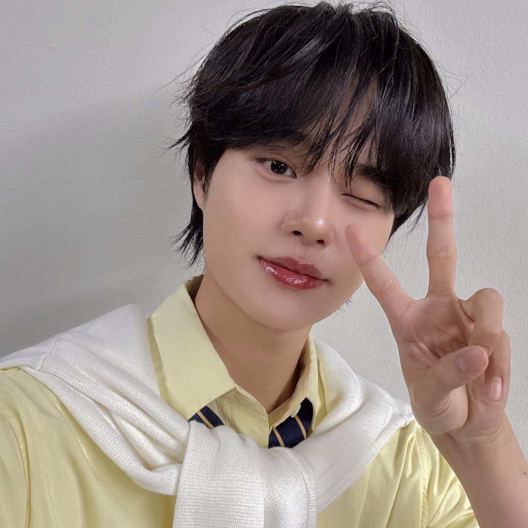 이대휘 (AB6IX)의 최신 사진
