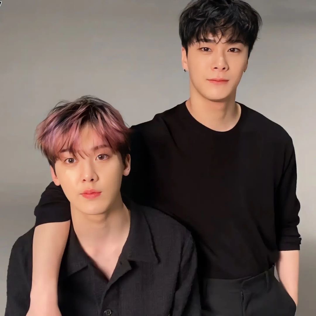 Latest photo of Moonbin (ASTRO)