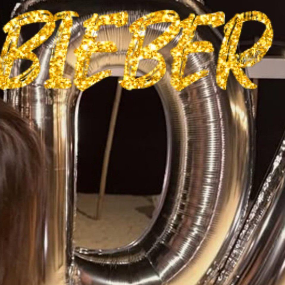 Behind-the-scenes cut of Justin Bieber