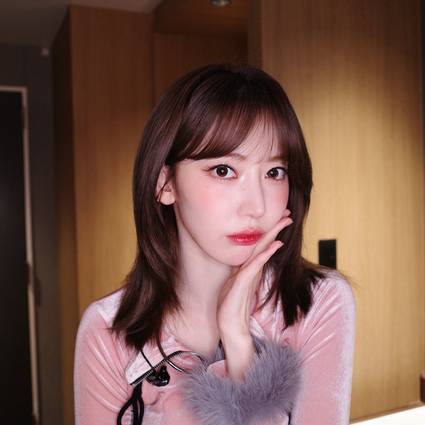 Latest photo of Sakura (LE SSERAFIM)