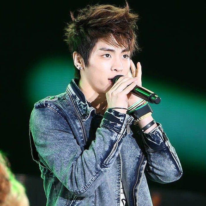 Recent activity shot of Jonghyun (SHINee)