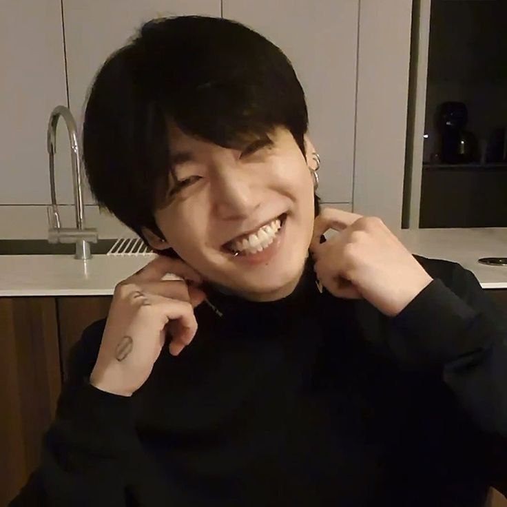 Latest photo of Jungkook (BTS)