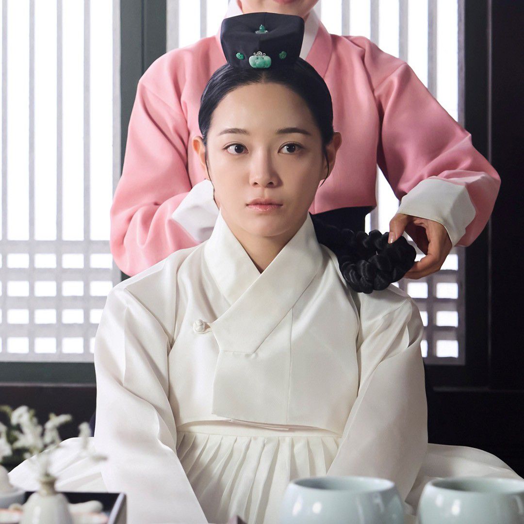 Behind-the-scenes cut of Sejeong