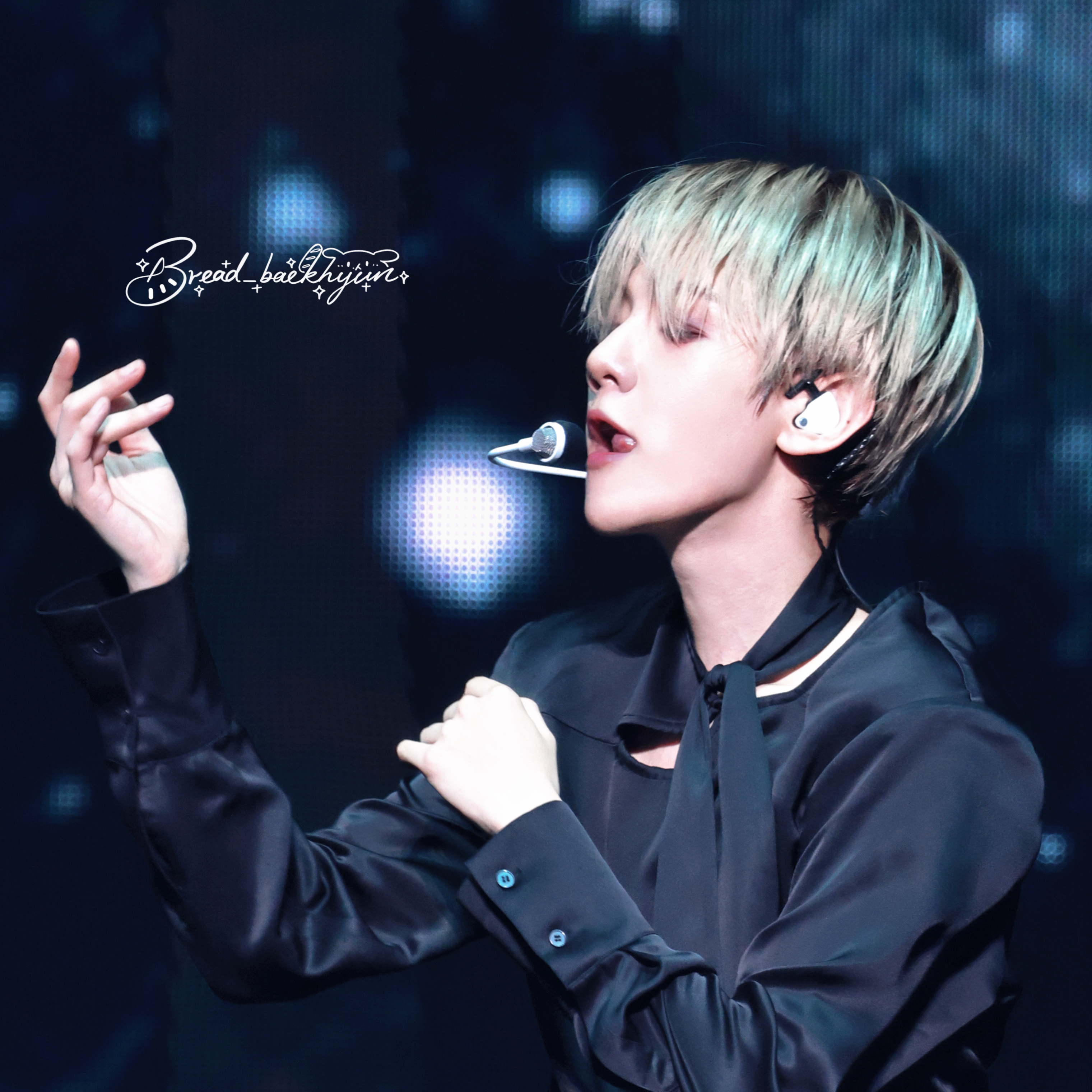 伯賢 (EXO)的最新活動照片