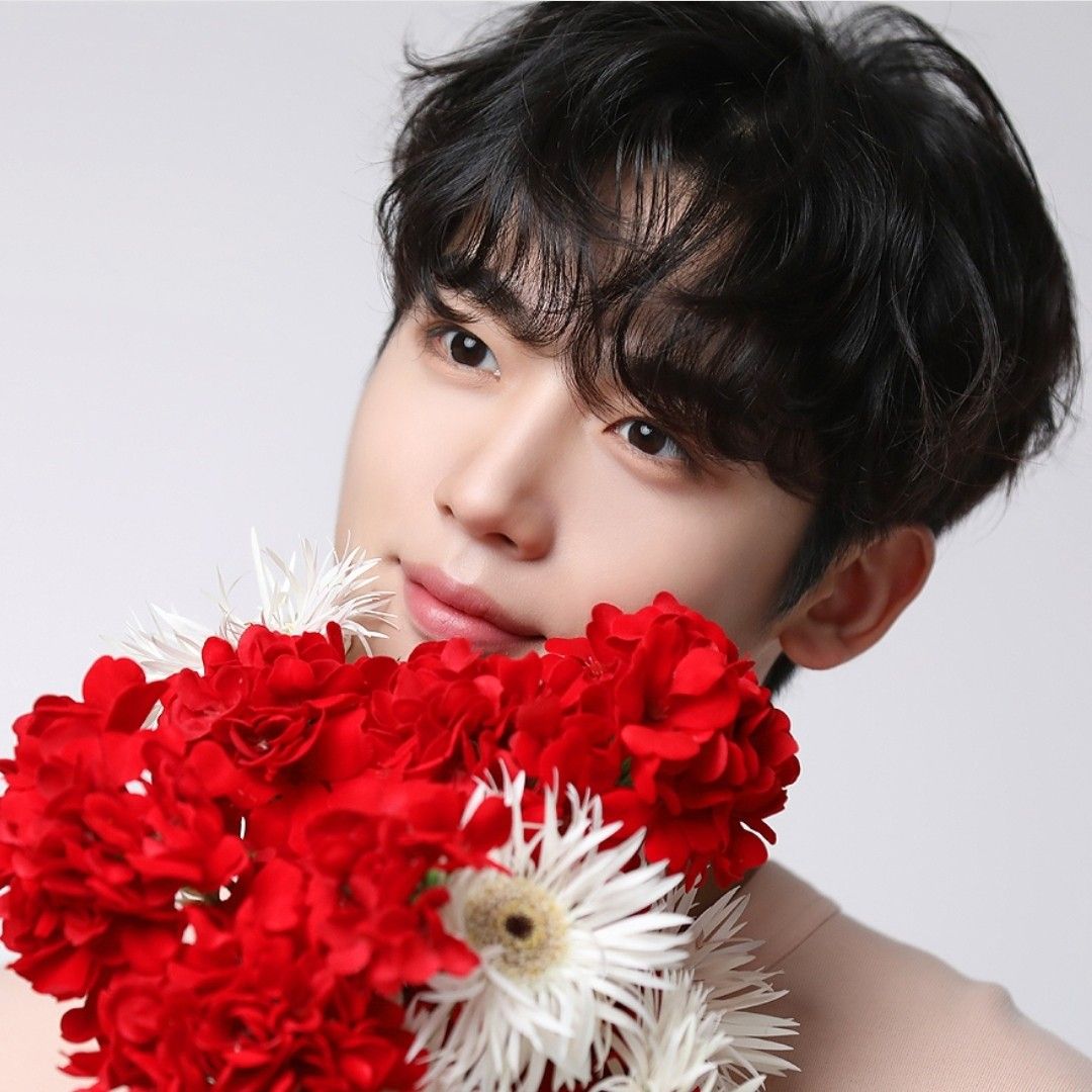 Behind-the-scenes cut of Kim Yohan (WEi)