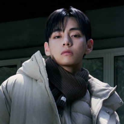 뷔 (방탄소년단) 최근 활동샷