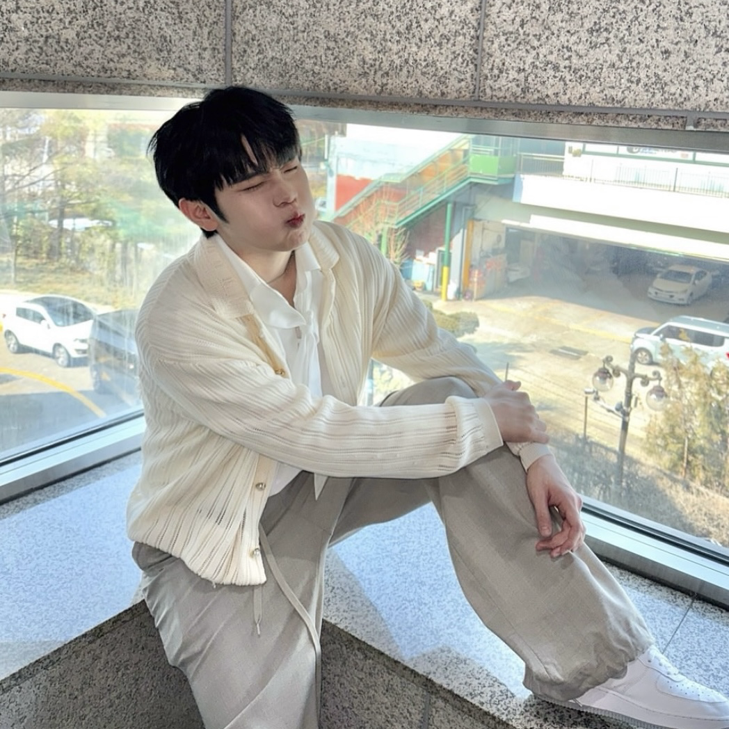 Behind-the-scenes cut of Kim Taerae (ZEROBASEONE)