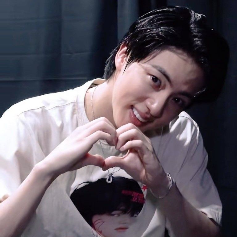 Behind-the-scenes cut of Jin (BTS)