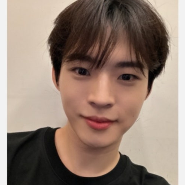 A moment captured by Hyojin (ONF)'s fan