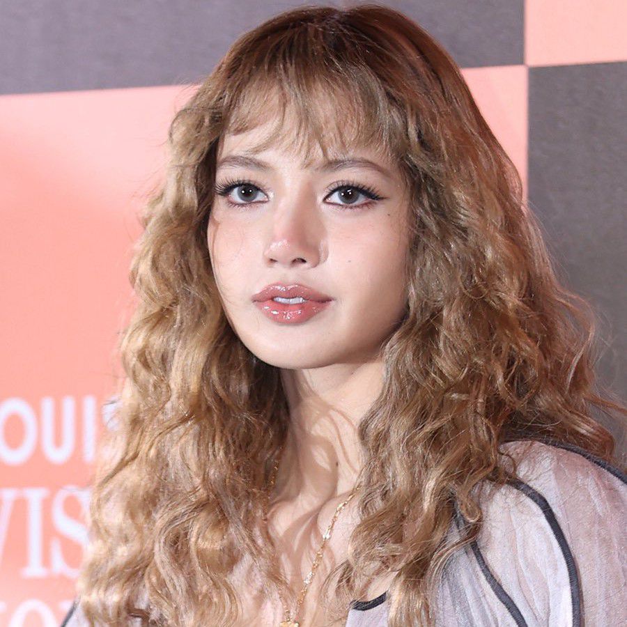 리사 (BLACKPINK) 최근 활동샷