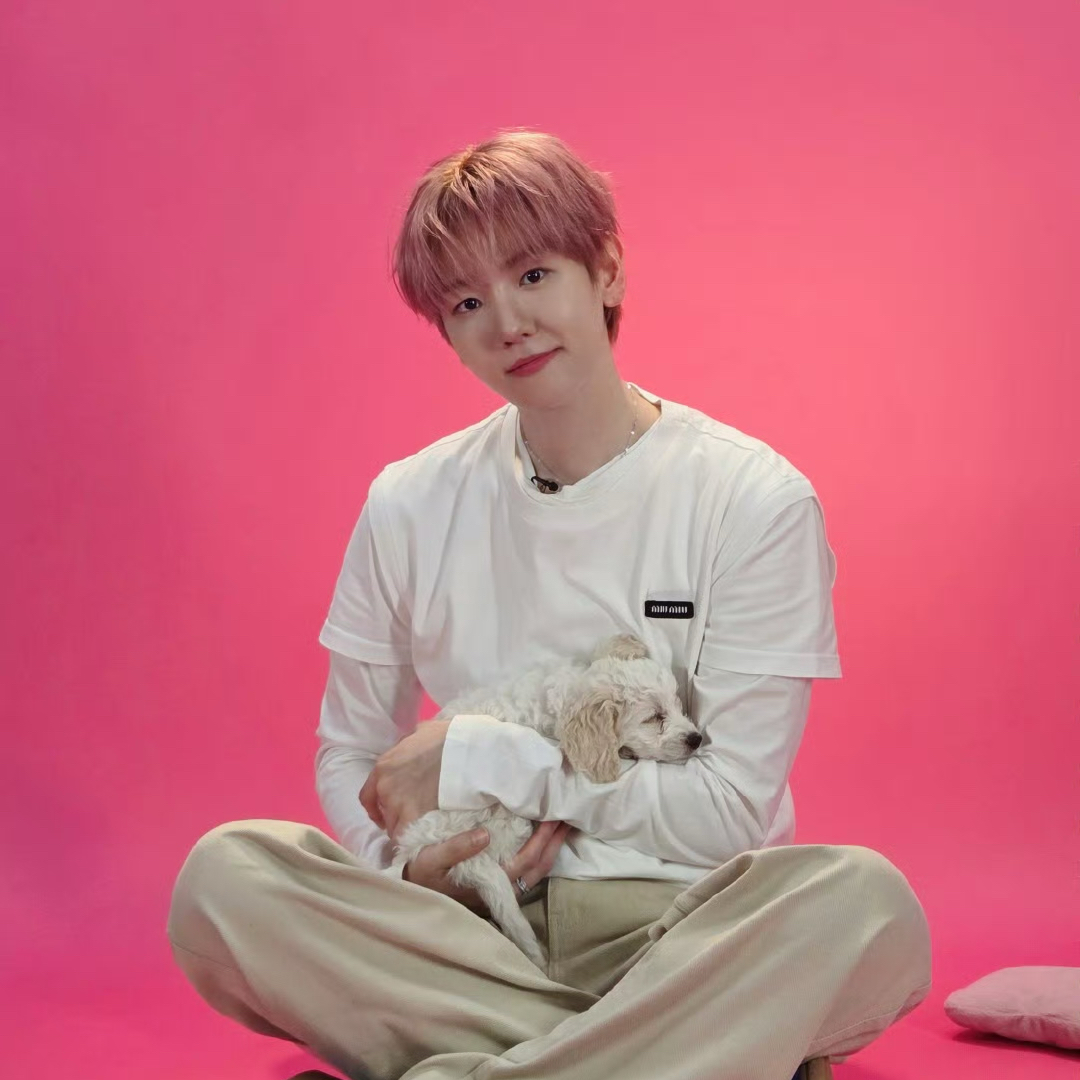 백현 (EXO)의 최신 사진