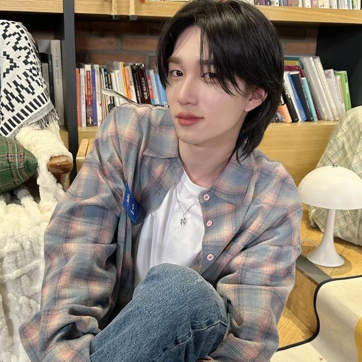 Latest photo of THEO (P1Harmony)