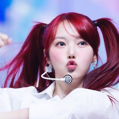 艺琳 (GFRIEND)的最新照片