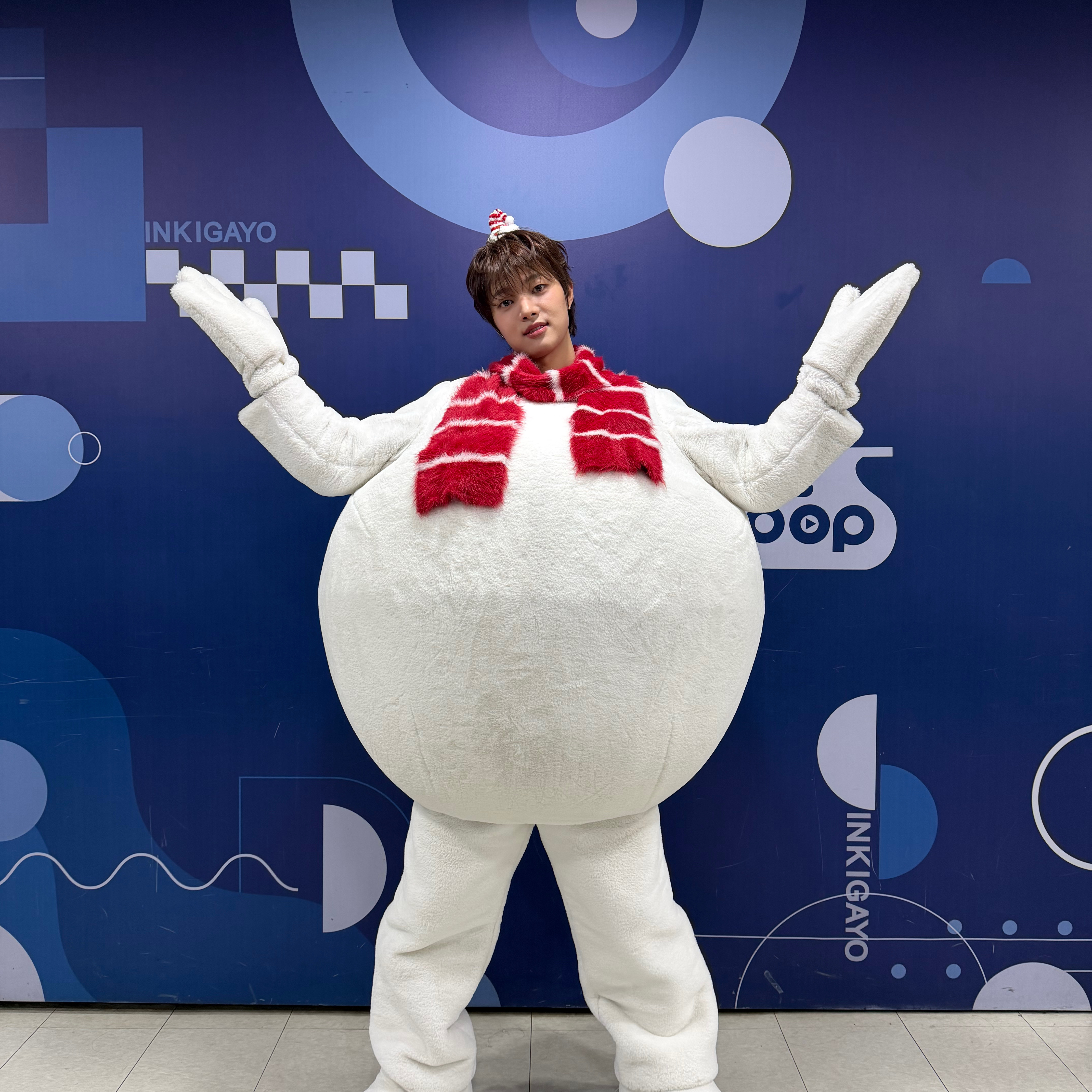 A moment captured by EJ (&TEAM)'s fan