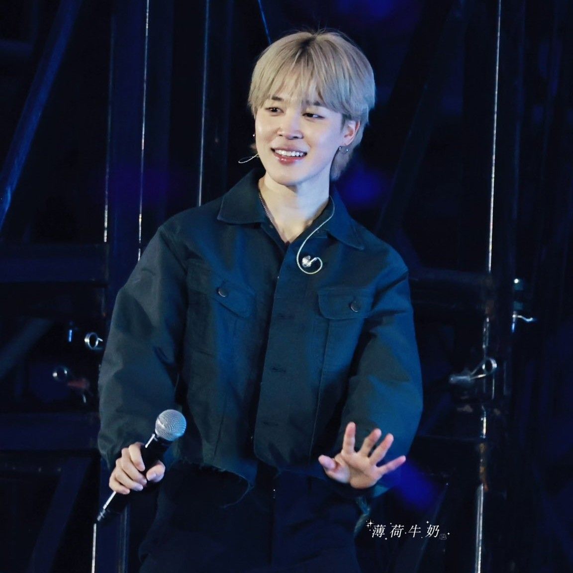 Foto aktivitas terbaru Jimin (BTS)