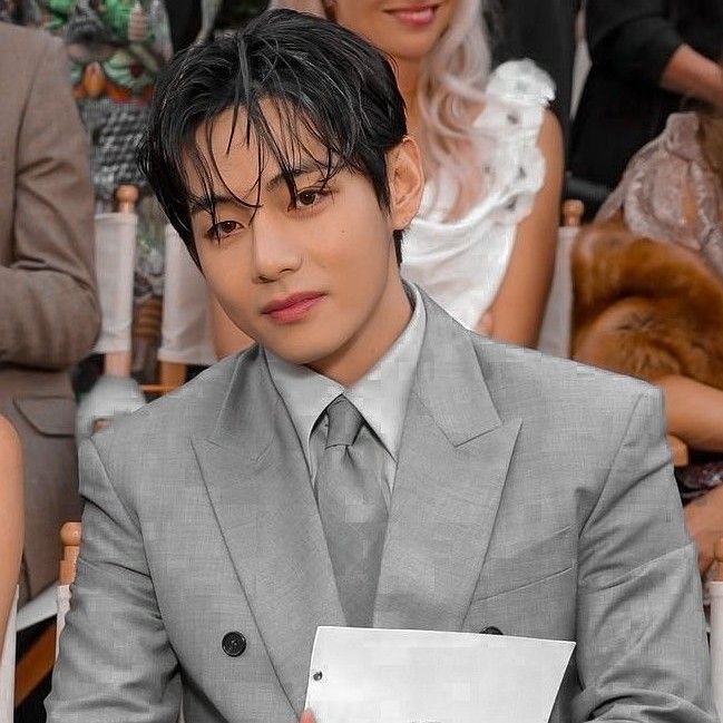 V (BTS)の最新写真