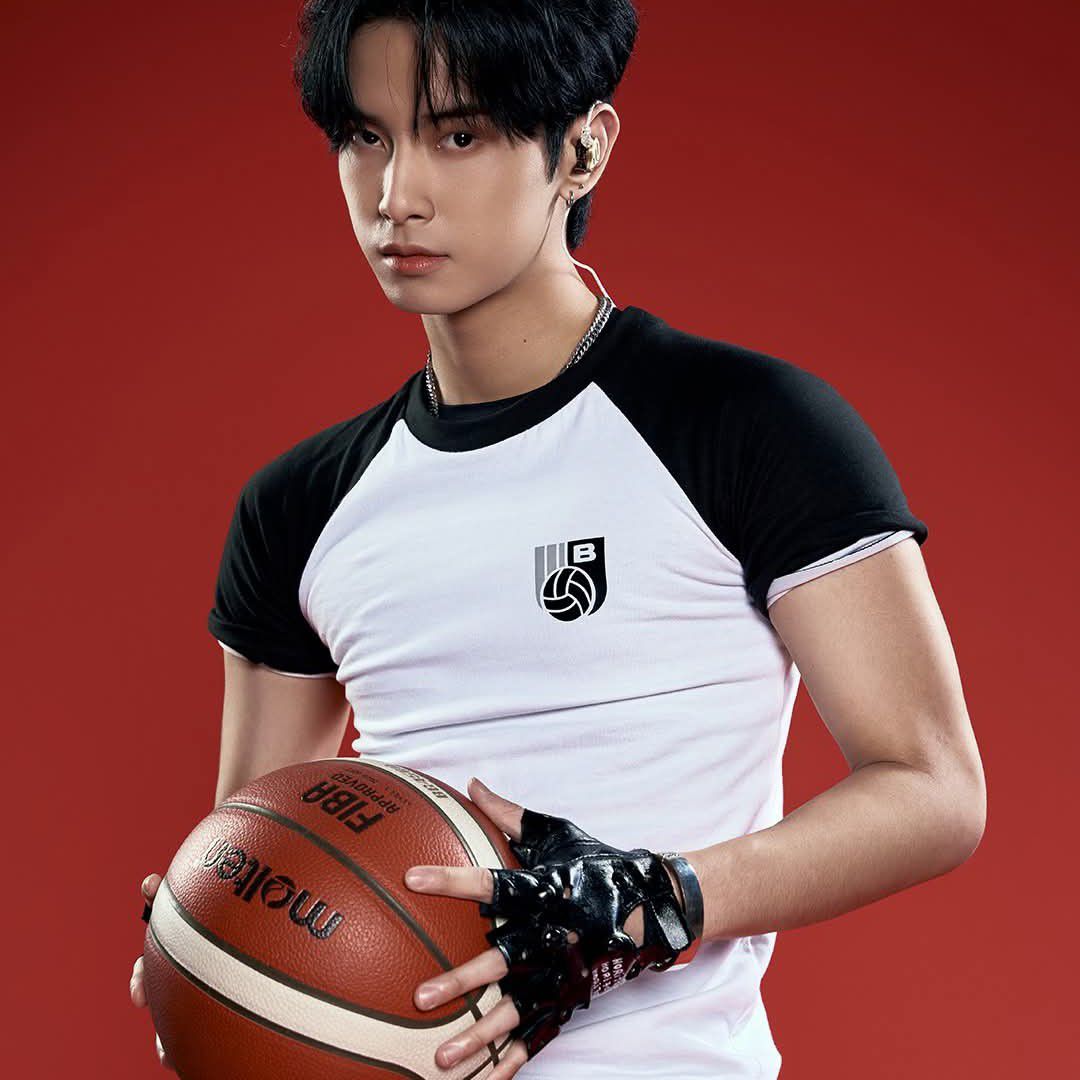 A moment captured by Kyler (HORI7ON)'s fan