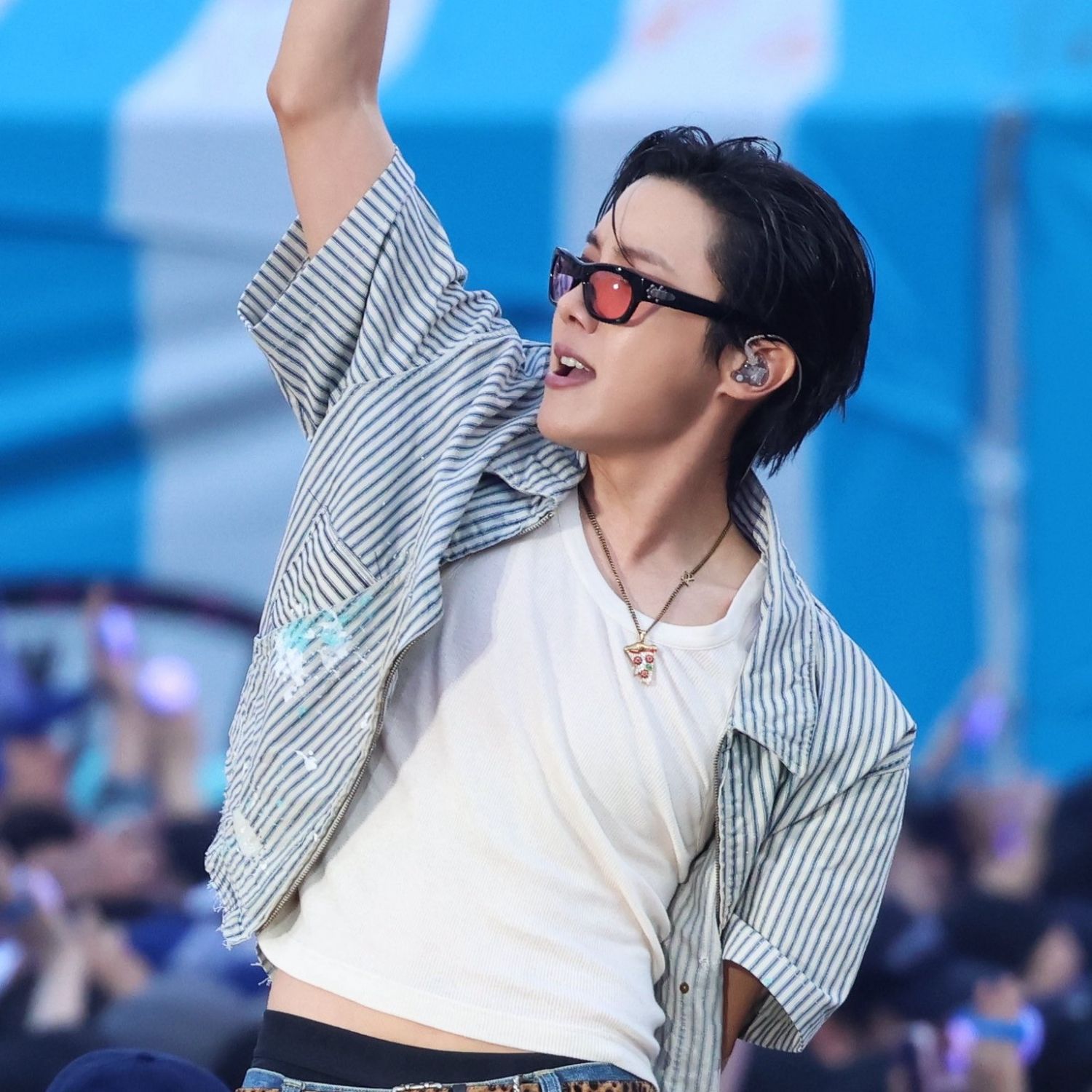 Behind-the-scenes cut of j-hope (BTS)