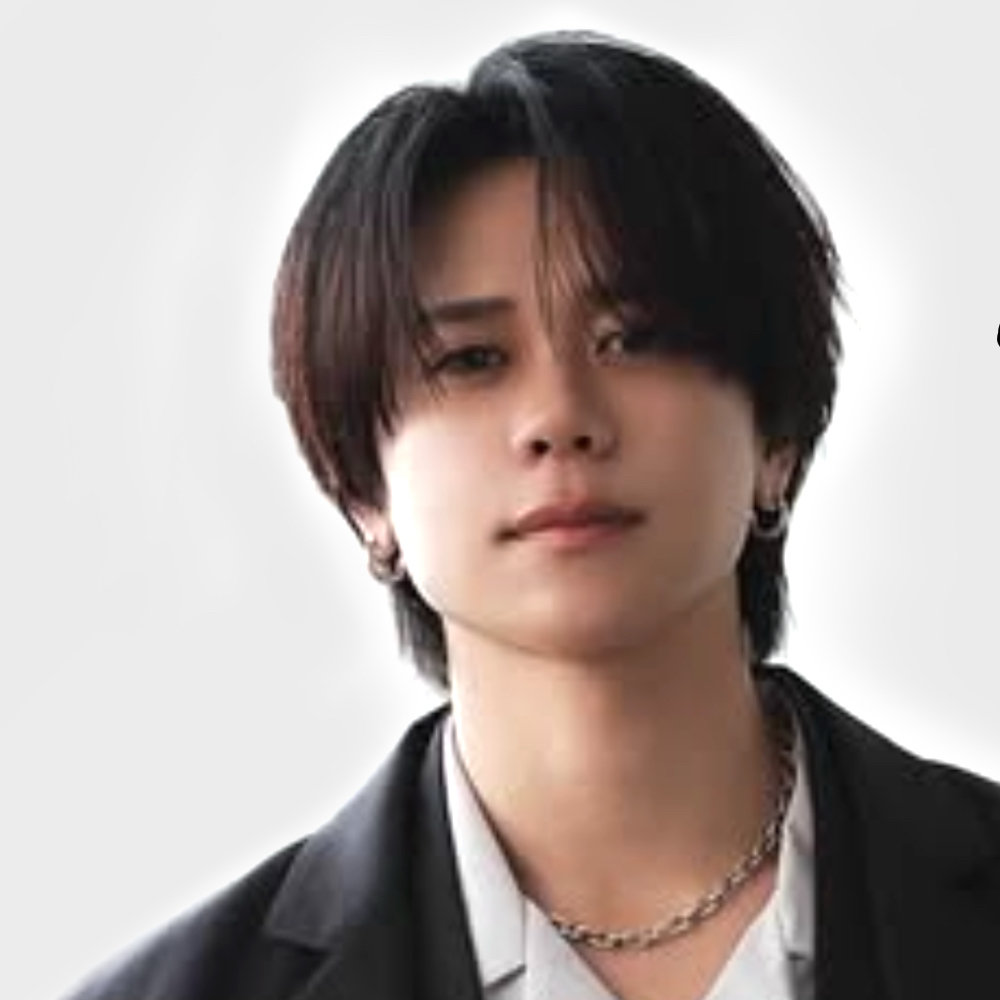 藤牧京介 (INI)的最新照片