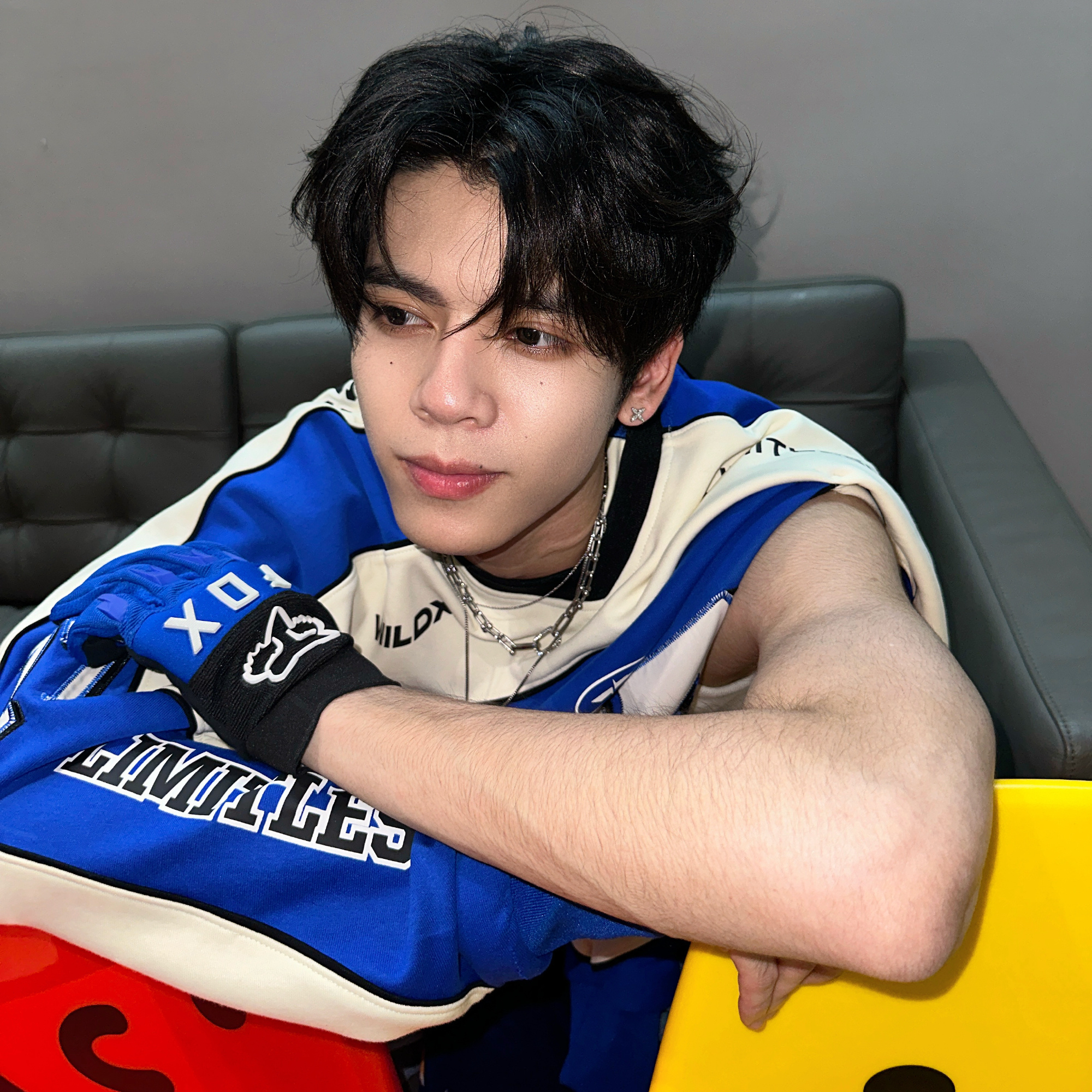 Behind-the-scenes cut of DORN (NexT1DE)