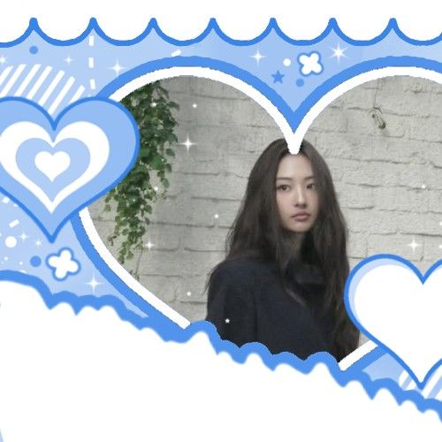 A moment captured by Gawon (MEOVV)'s fan