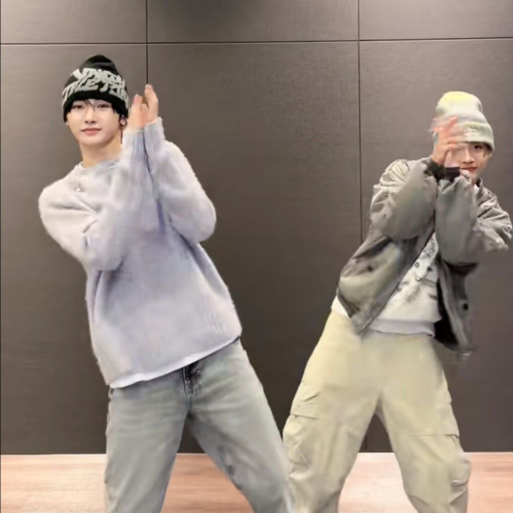 Recent activity shot of Zhou Anxin (ALPHA DRIVE ONE)