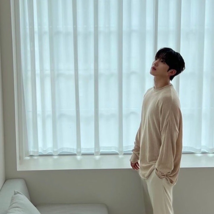 Behind-the-scenes cut of Kim Yohan (WEi)