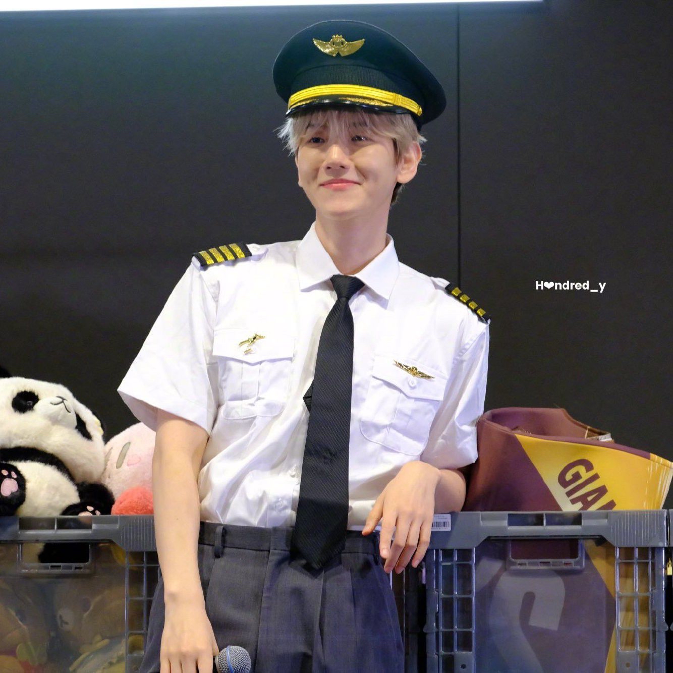 Recent activity shot of Baekhyun (EXO)