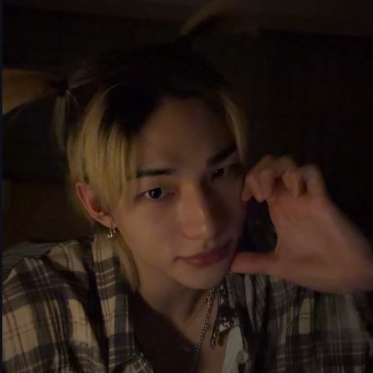 Behind-the-scenes cut of Hyunjin (Stray Kids)