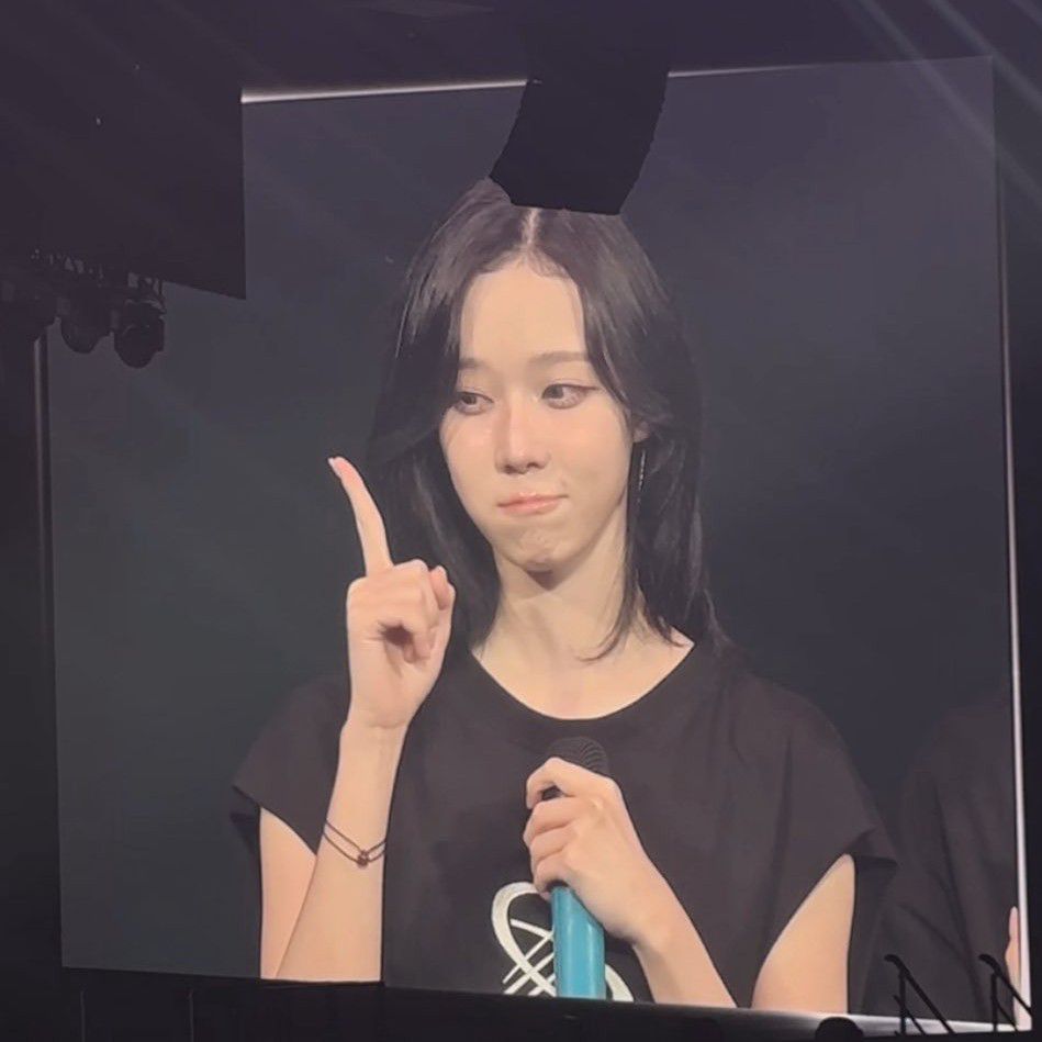 Behind-the-scenes cut of Winter (aespa)