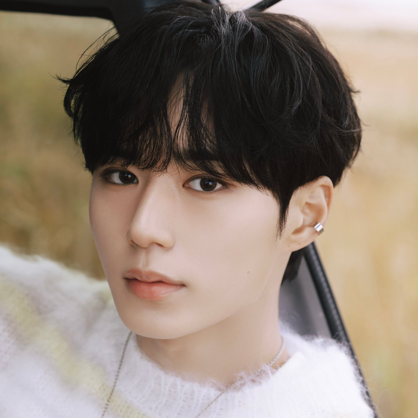 Behind-the-scenes cut of Kim Junseo (ALPHA DRIVE ONE)