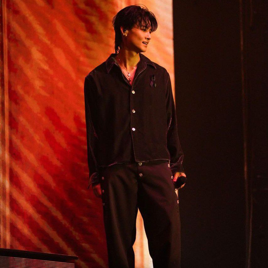 Behind-the-scenes cut of JAY B (GOT7)