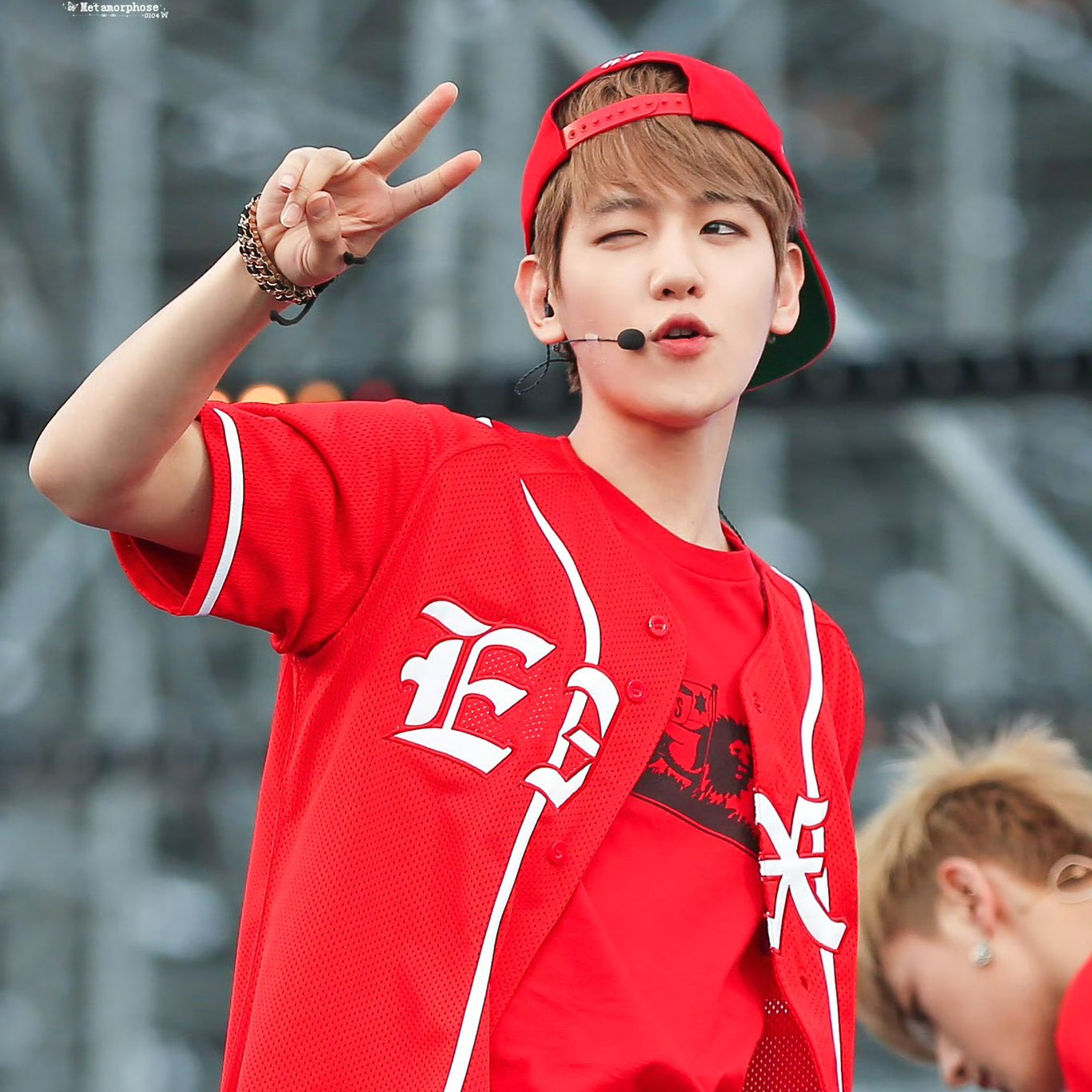 Behind-the-scenes cut of EXO
