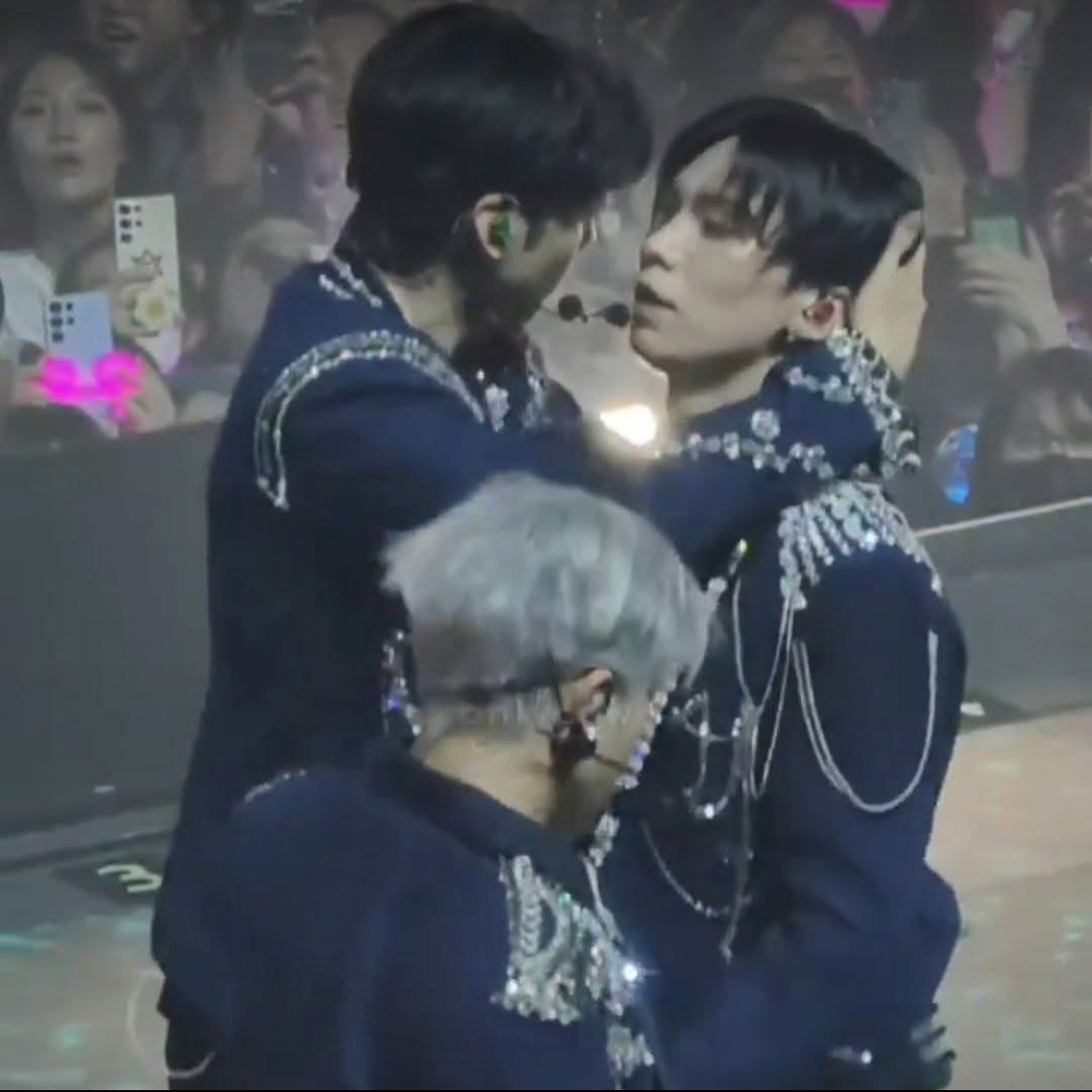 A moment captured by Rocky's fan