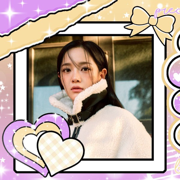 Signature photo of Sejeong capturing their charm