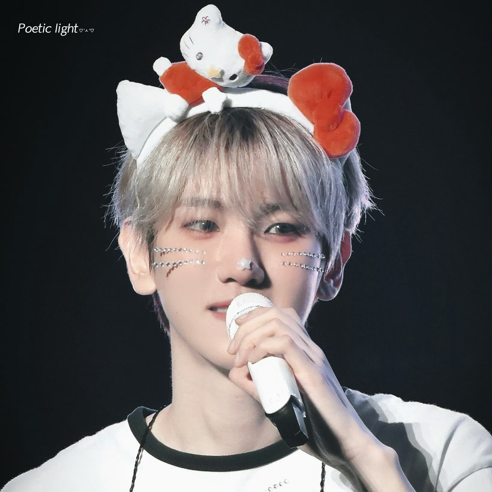 Foto aktivitas terbaru Baekhyun (EXO)