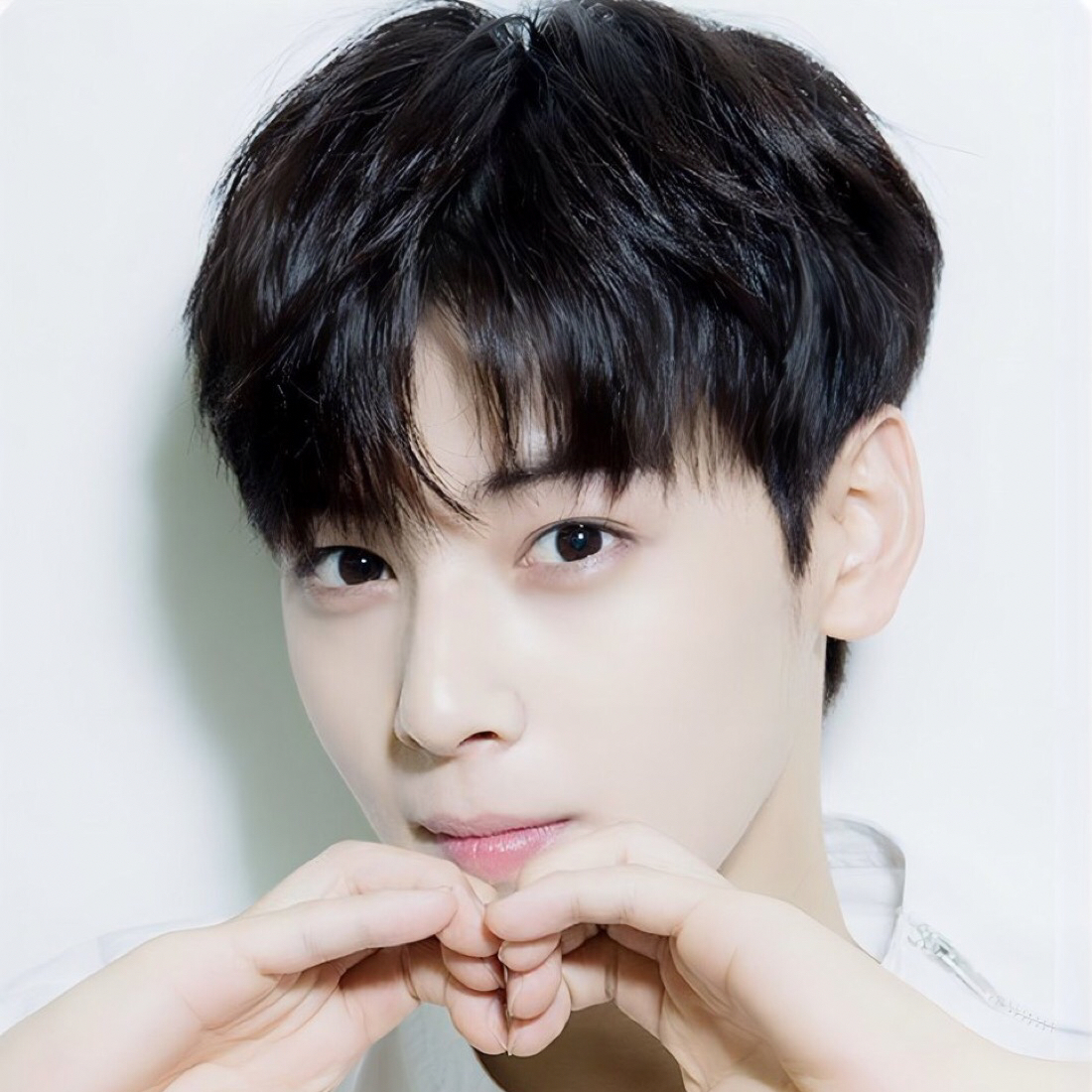 Latest photo of Eunwoo (ASTRO)
