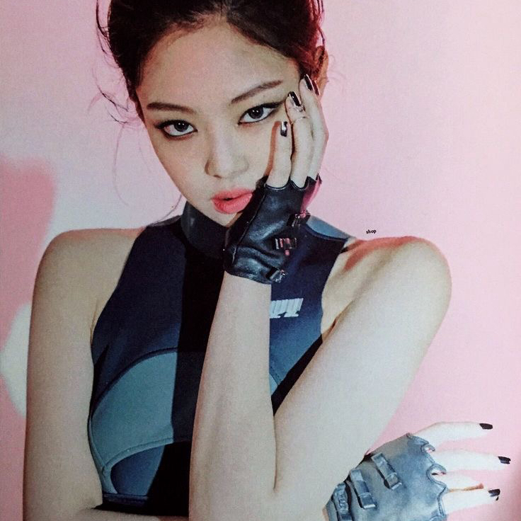 Jennie (BLACKPINK)的幕後花絮