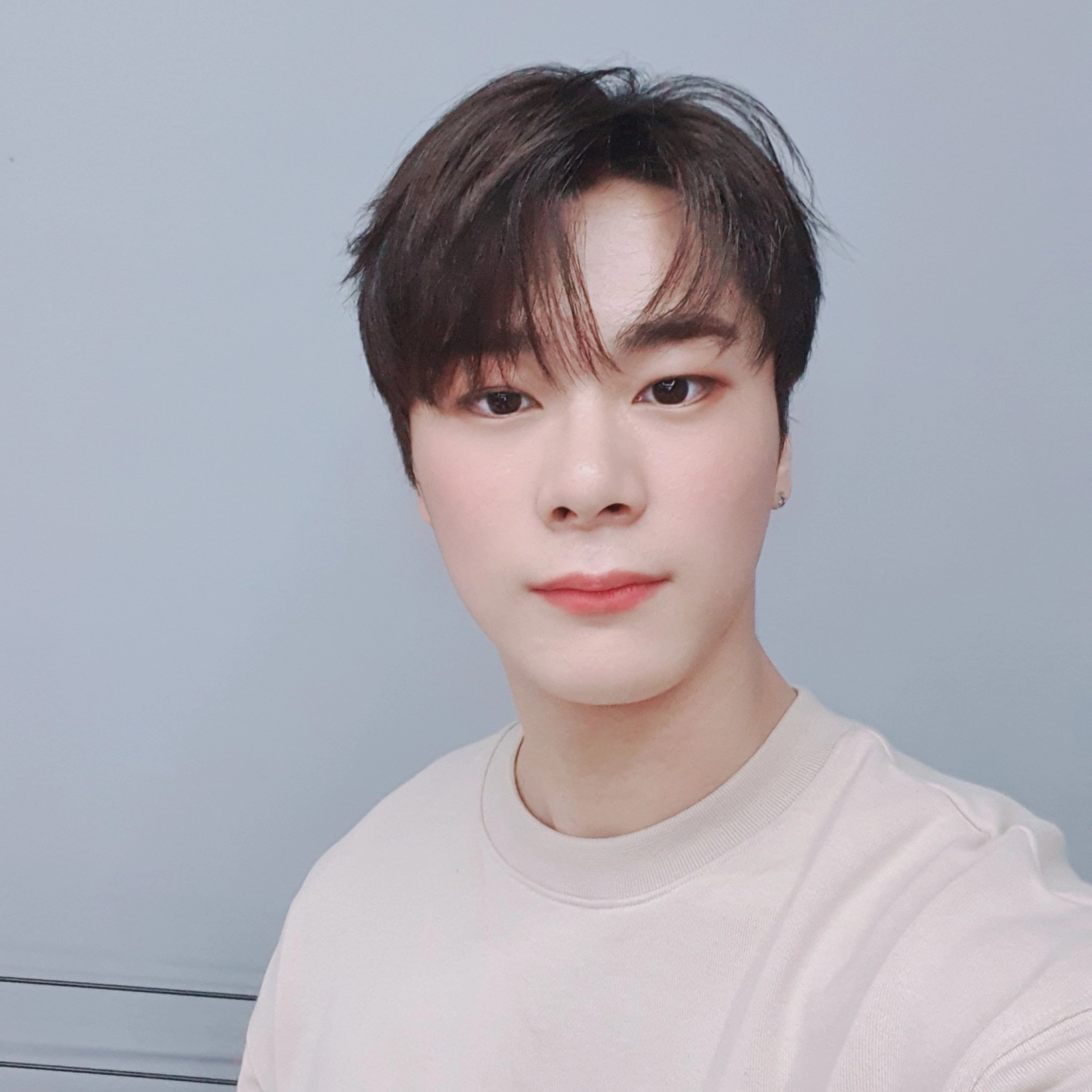 Latest photo of Moonbin (ASTRO)