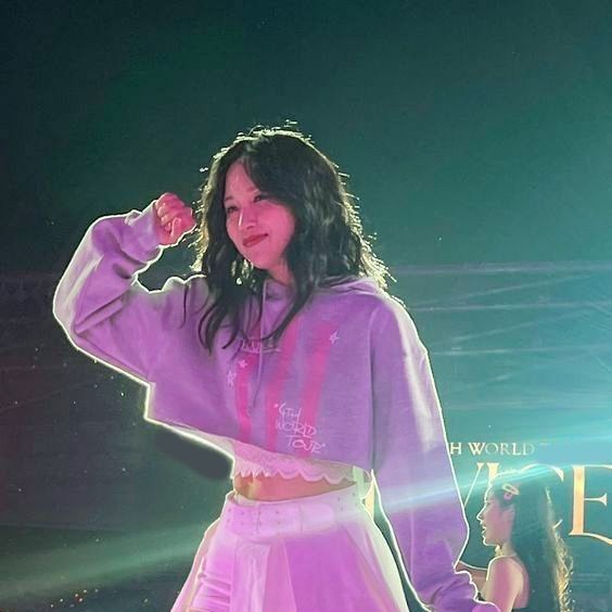 Foto terbaru Mina (TWICE)