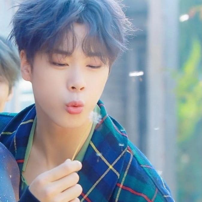 아스트로의 비하인드 컷