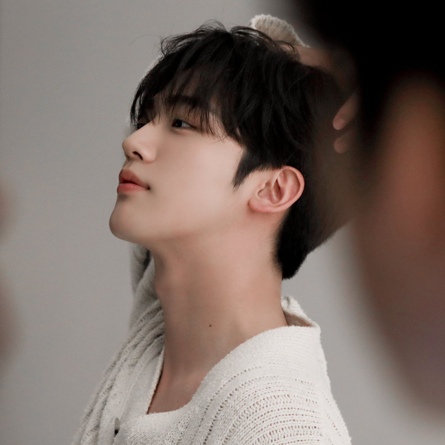 Behind-the-scenes cut of Kim Yohan (WEi)