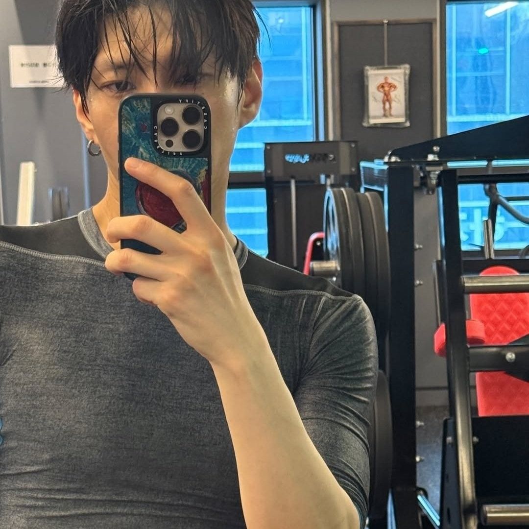 Feed komunitas K-pop terpanas hari ini